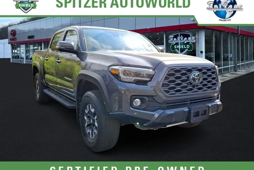 2023 Toyota Tacoma TRD Off-Road V6 photo 1