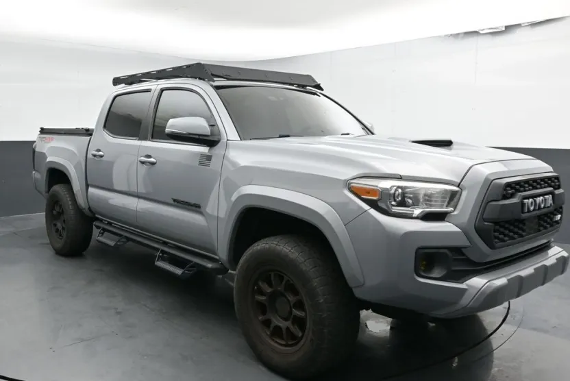 2021 Toyota Tacoma TRD Sport Double Cab V6 photo 1