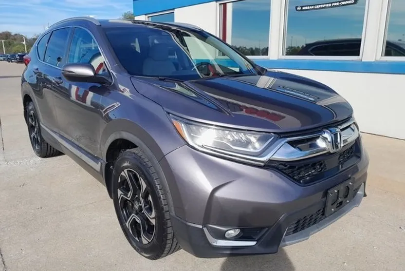2019 Honda CR-V Touring photo 1
