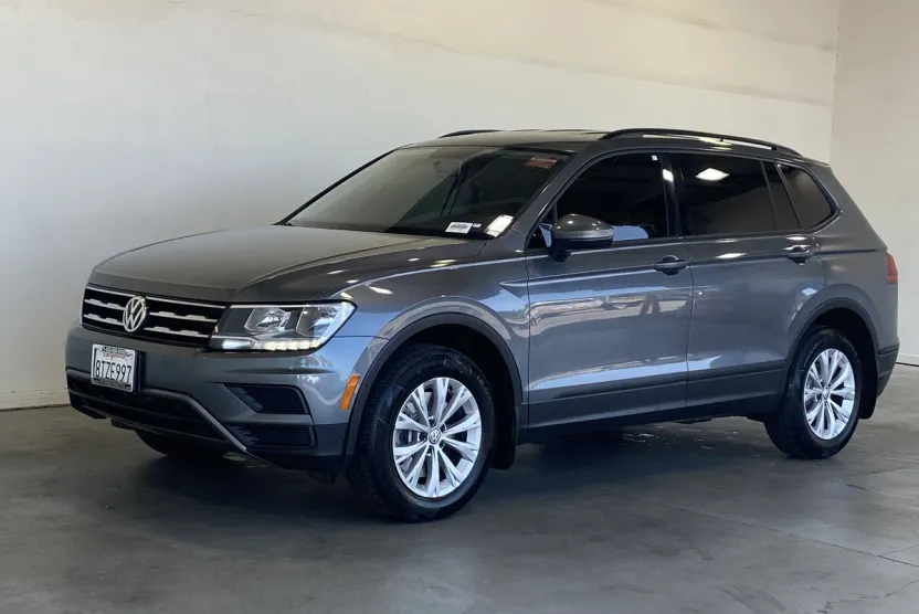 2020 Volkswagen Tiguan S photo 1
