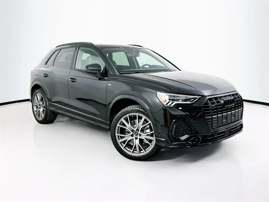 2025 Audi Q3 S line Premium Plus photo 1