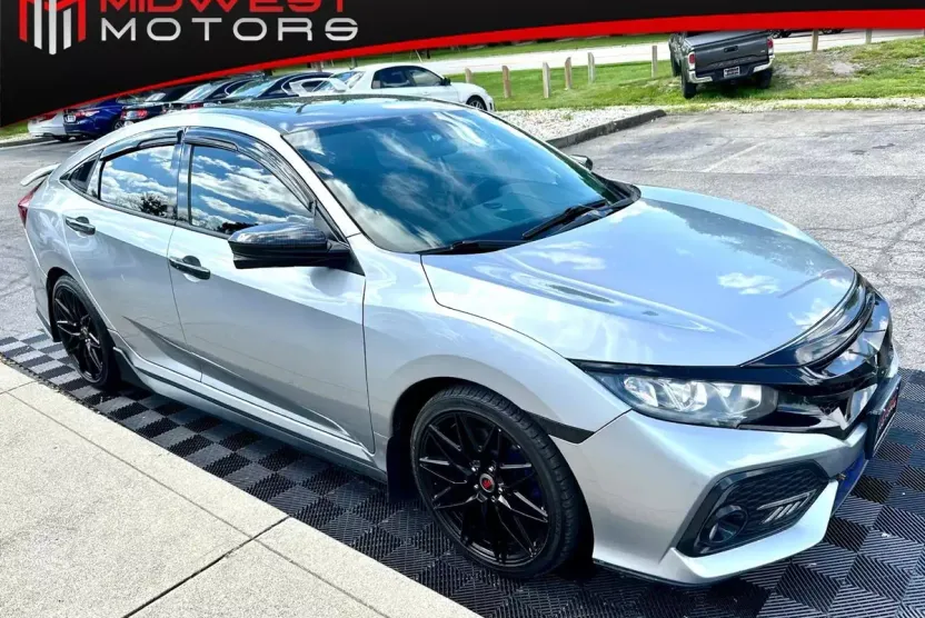 2017 Honda Civic Si photo 1