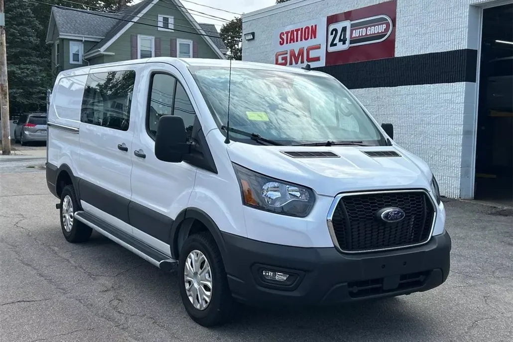2023 Ford Transit Cargo Van photo 1
