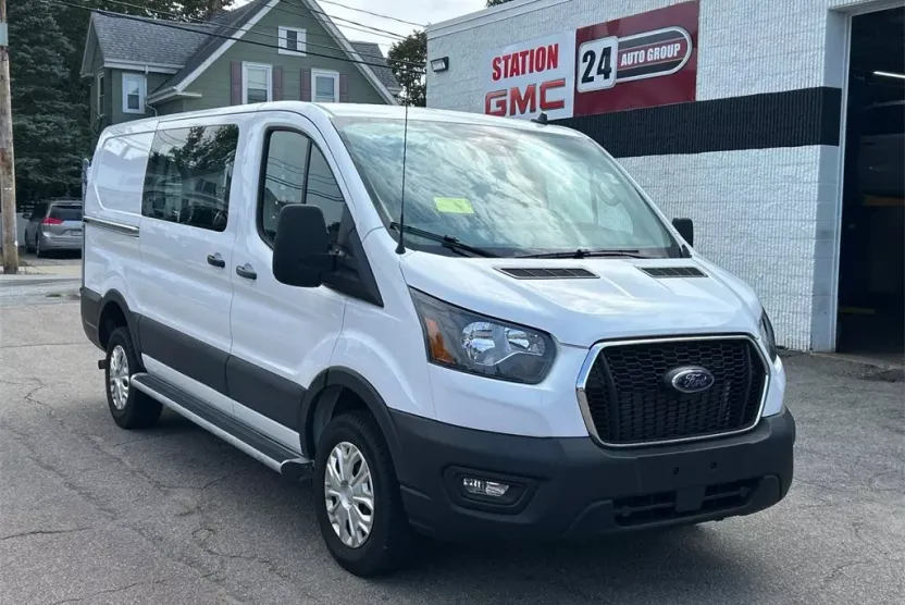 2023 Ford Transit Cargo Van photo 1