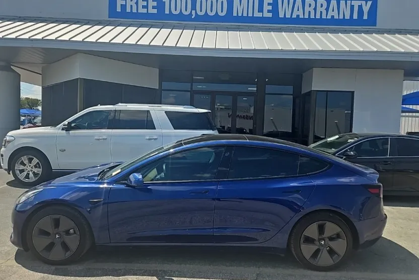 2021 Tesla Model 3 Long Range All-Wheel Drive photo 1