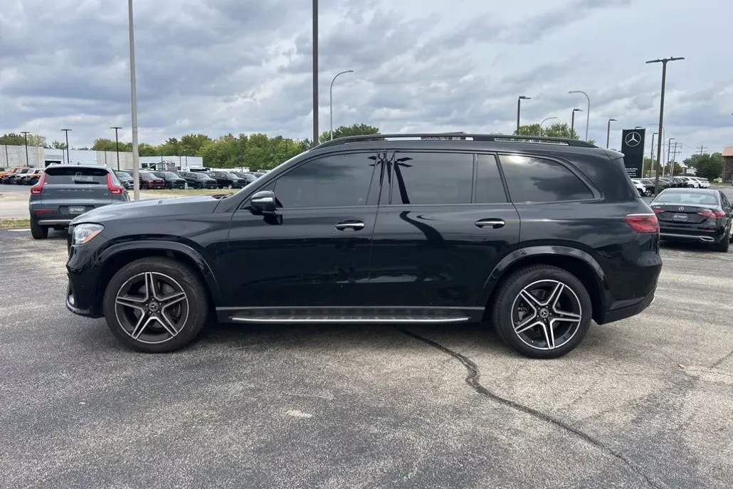 2024 Mercedes Benz GLS 450 4MATIC photo 1