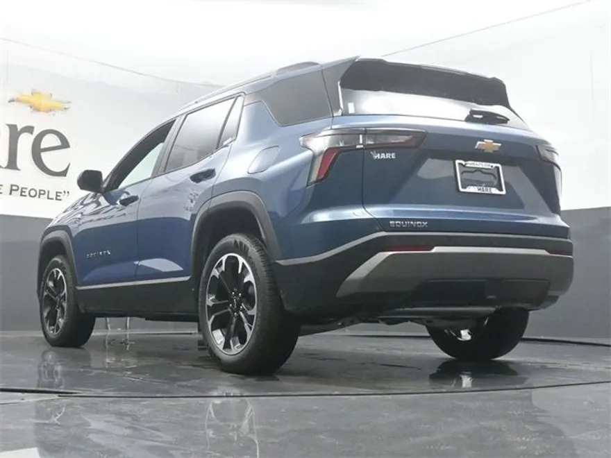 2026 Chevrolet Equinox LT photo 1