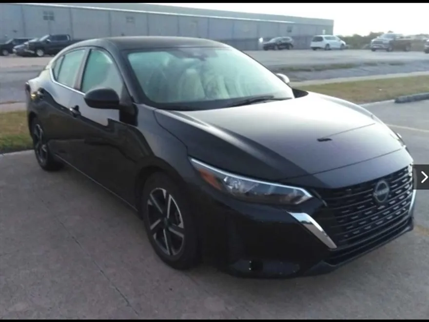 2024 Nissan Sentra SV photo 1