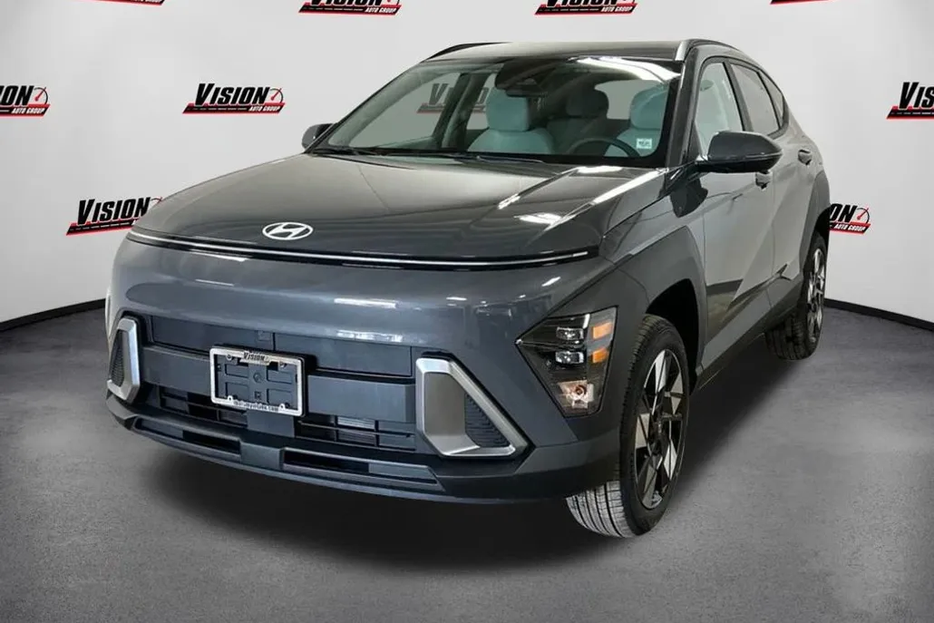 2025 Hyundai Kona SEL photo 1
