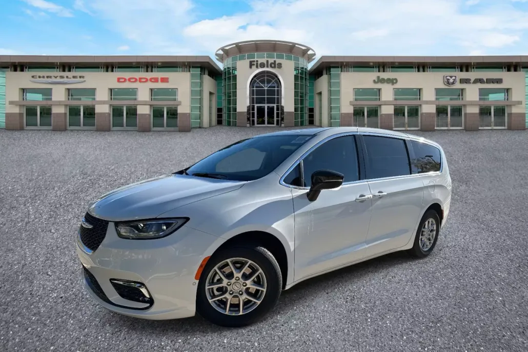 2026 Chrysler Pacifica photo 1