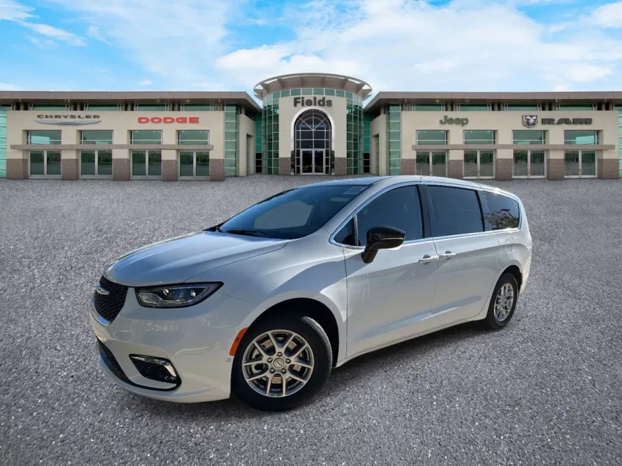 2026 Chrysler Pacifica photo 1
