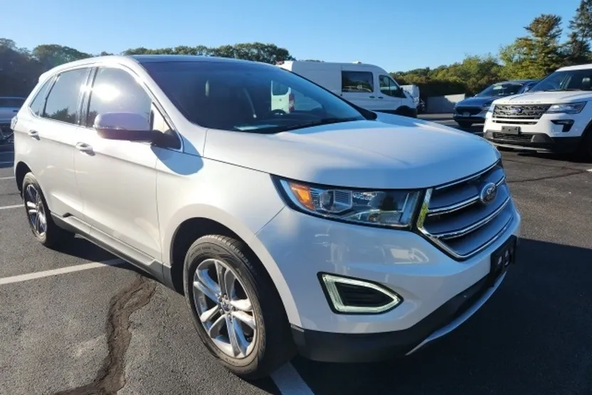 2017 Ford Edge SEL photo 1