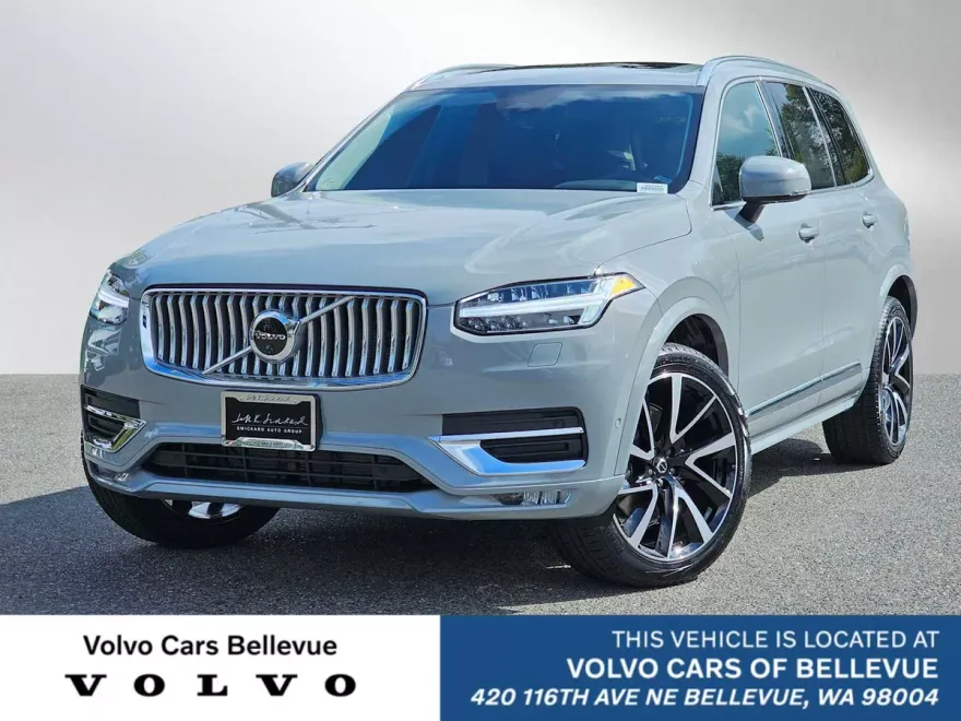 2025 Volvo XC90 B5 Plus photo 1