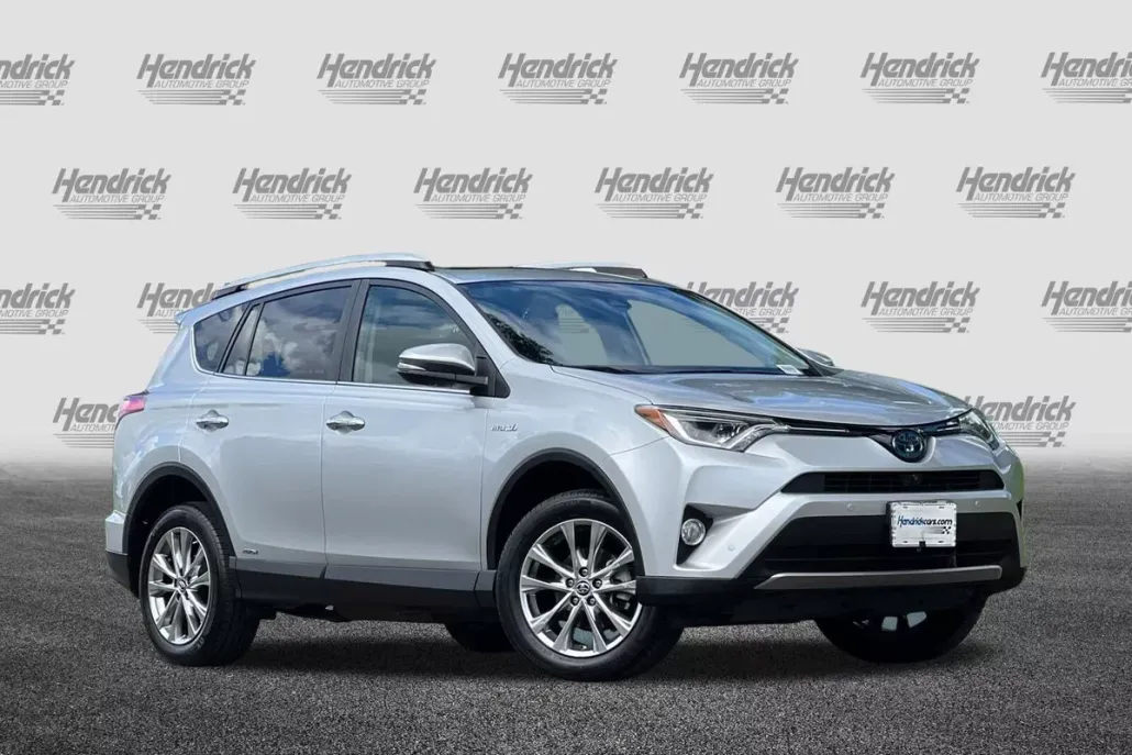 2016 Toyota RAV4 Hybrid Limited photo 1