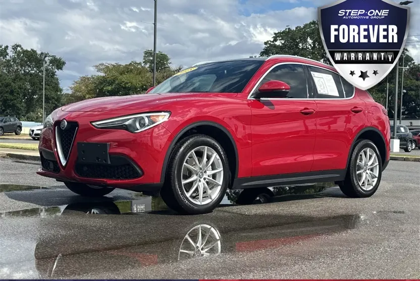 2018 Alfa Romeo Stelvio Ti photo 1