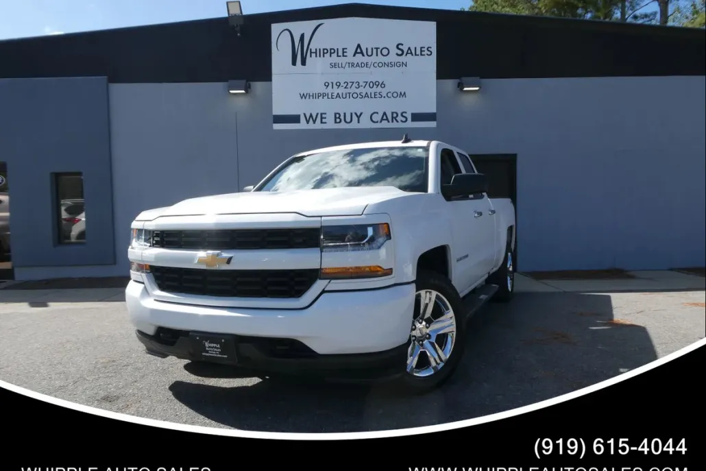 2018 Chevrolet Silverado 1500 Custom photo 1