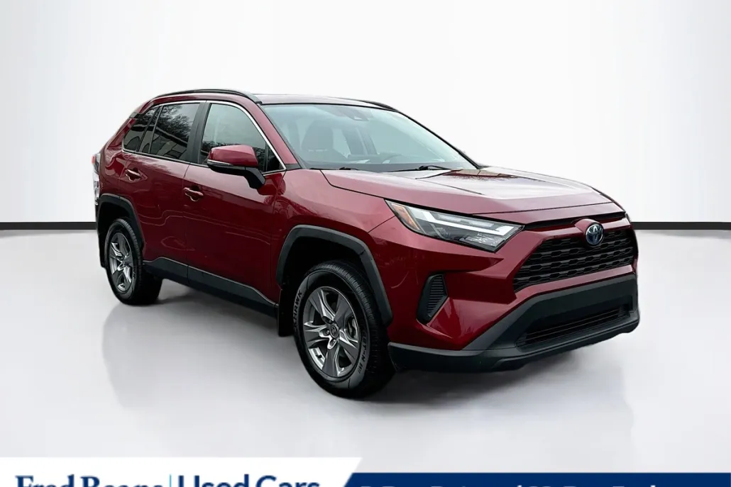 2022 Toyota RAV4 Hybrid XLE photo 1