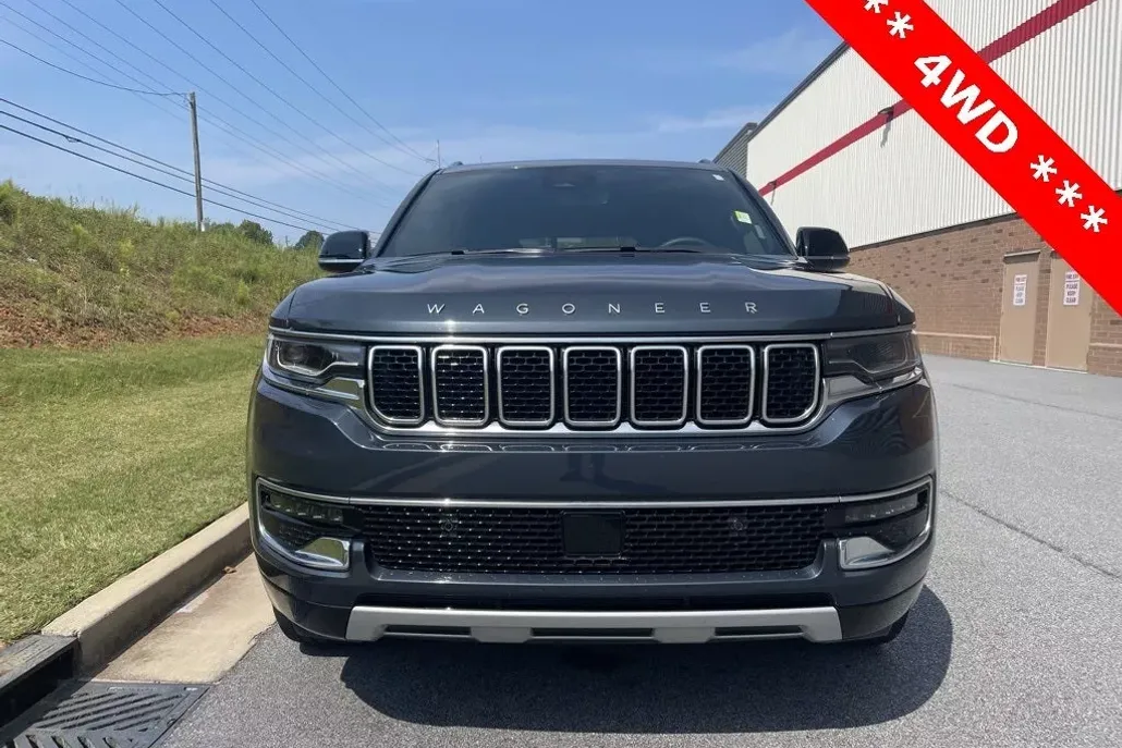 2024 Jeep Wagoneer L Series II photo 1
