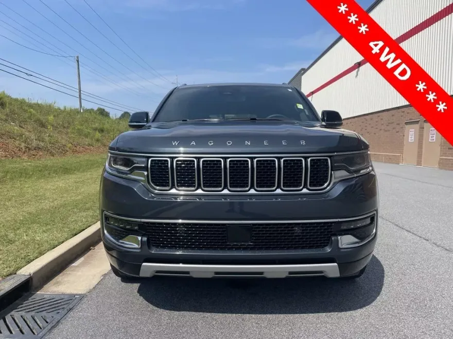 2024 Jeep Wagoneer L Series II photo 1