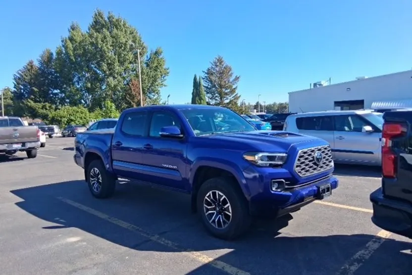 2023 Toyota Tacoma SR photo 1