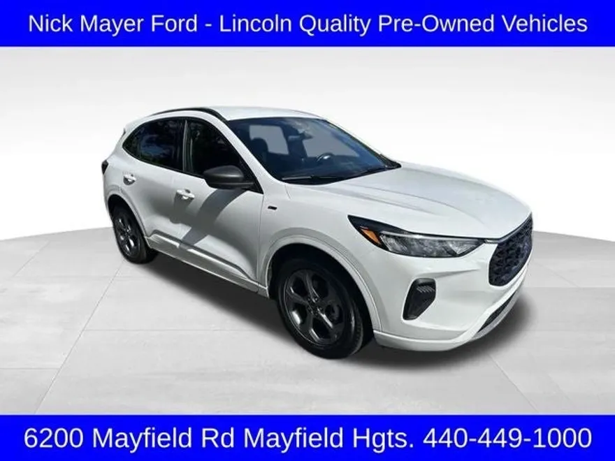2023 Ford Escape ST-Line photo 1
