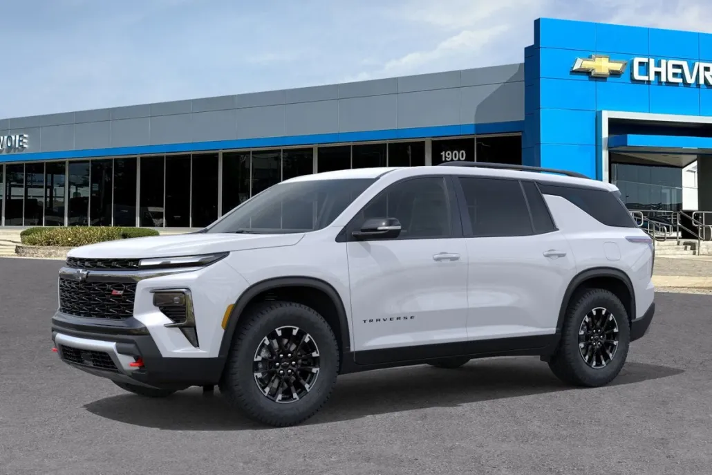 2026 Chevrolet Traverse Z71 photo 1