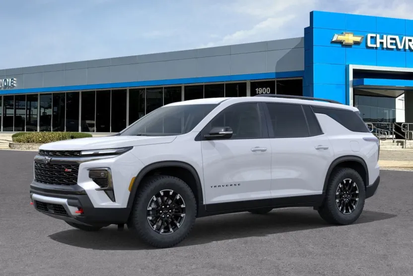 2026 Chevrolet Traverse Z71 photo 1