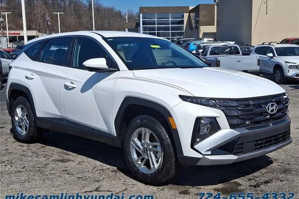 2025 Hyundai Tucson SE photo 1