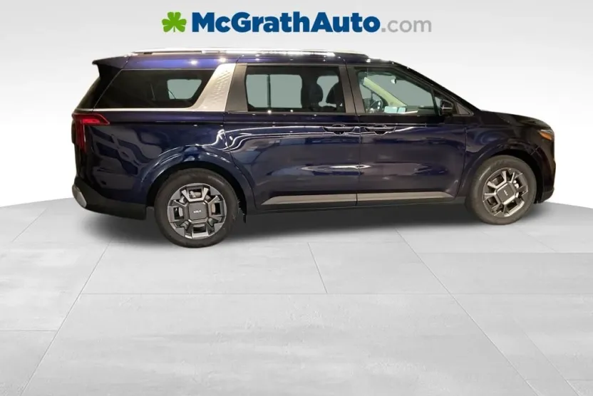 2026 Kia Carnival EX photo 1