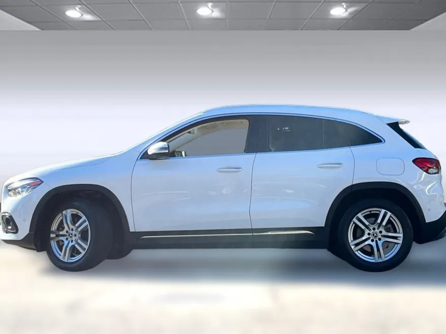 2021 Mercedes Benz GLA 250 4MATIC photo 1