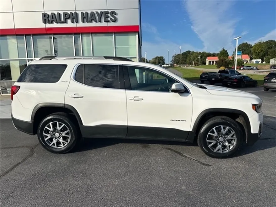 2023 Gmc Acadia SLT photo 1