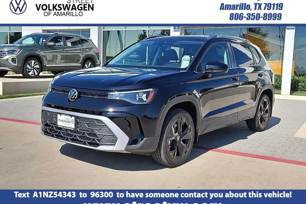 2025 Volkswagen Taos SE photo 1