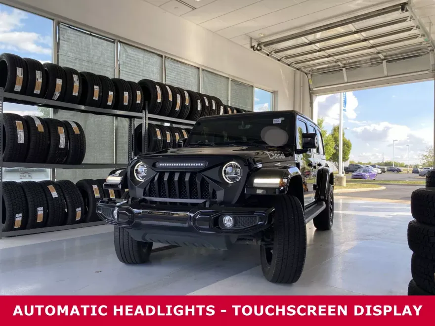 2021 Jeep Wrangler Unlimited Sahara High Altitude photo 1
