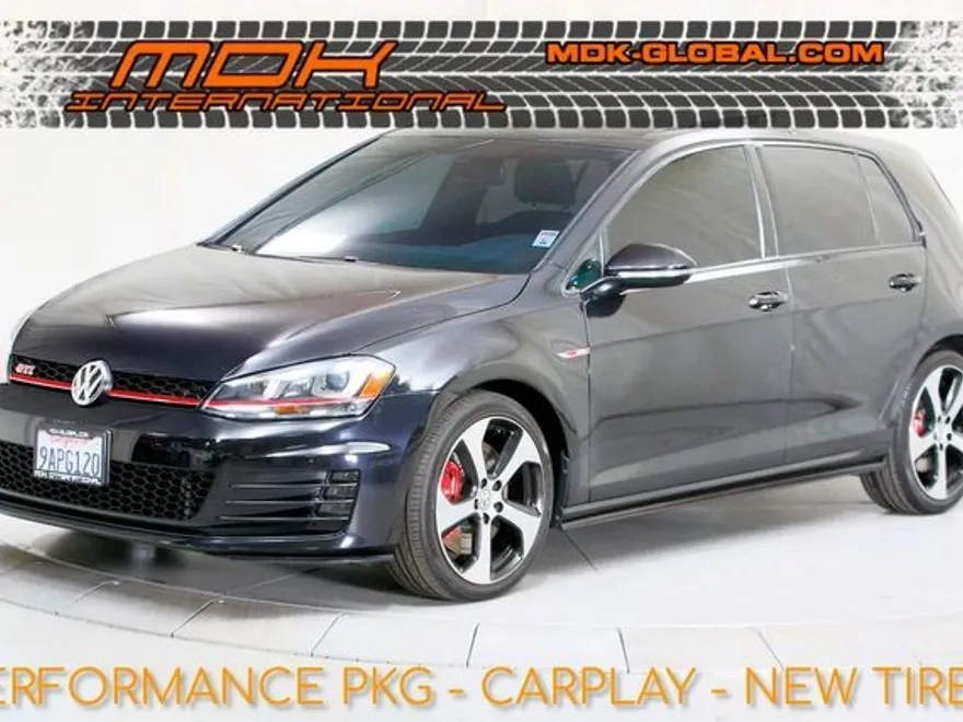 2017 Volkswagen Golf GTI SE photo 1