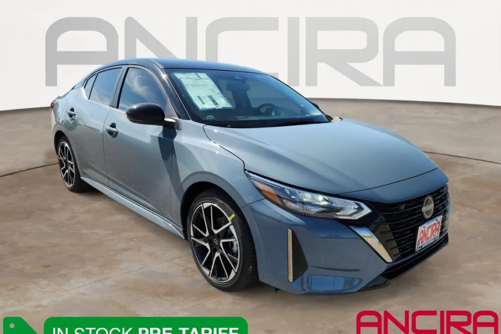 2025 Nissan Sentra SR photo 1
