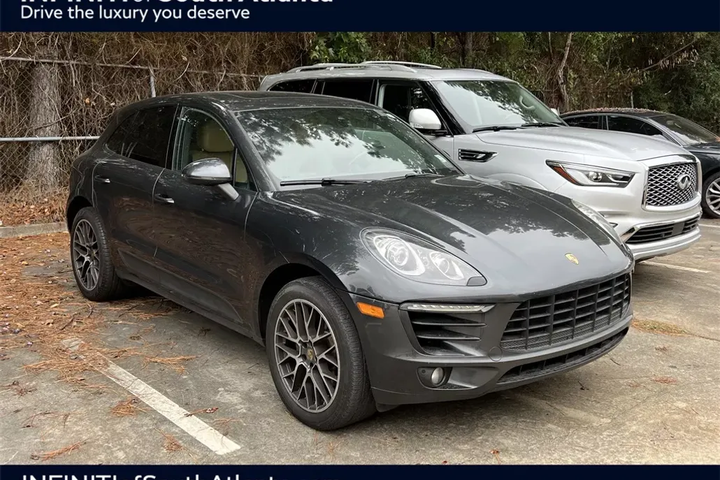 2018 Porsche Macan Base photo 1