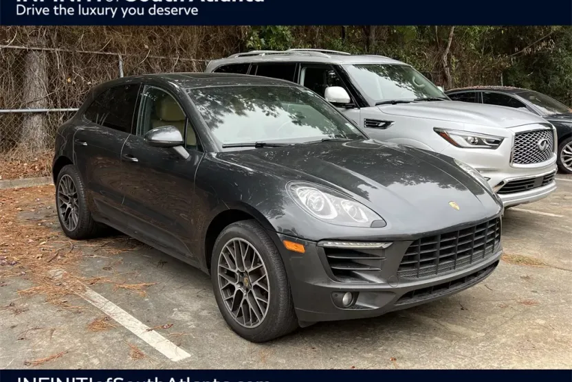 2018 Porsche Macan Base photo 1