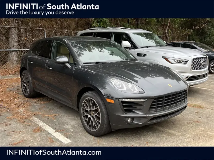 2018 Porsche Macan Base photo 1