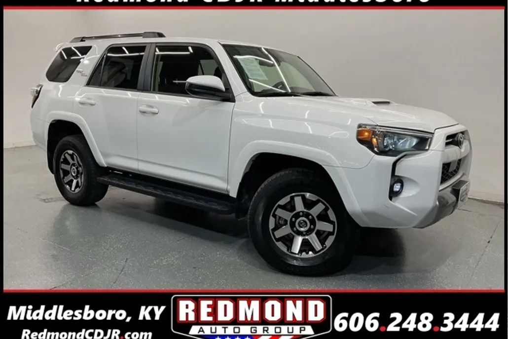 2024 Toyota 4Runner TRD Off-Road 4WD photo 1