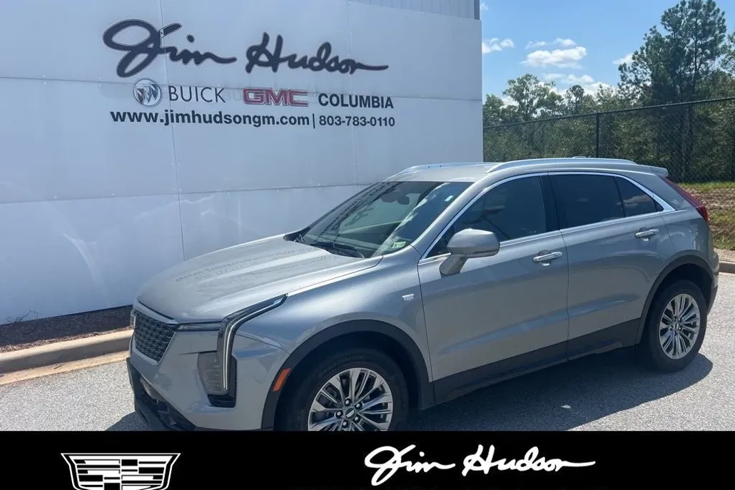 2024 Cadillac XT4 Premium Luxury photo 1