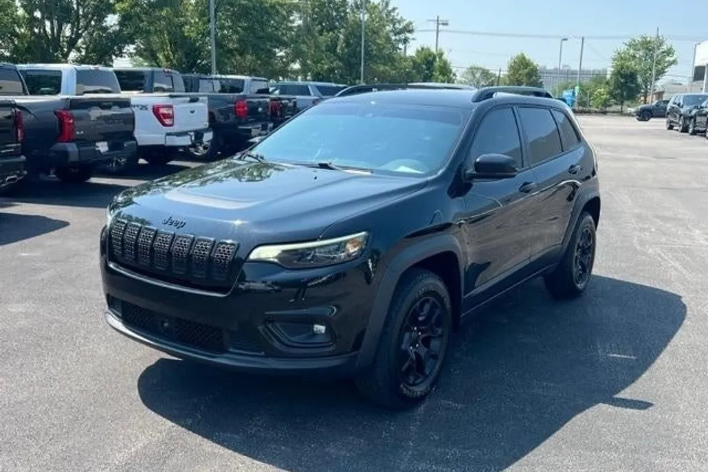 2022 Jeep Cherokee X photo 1