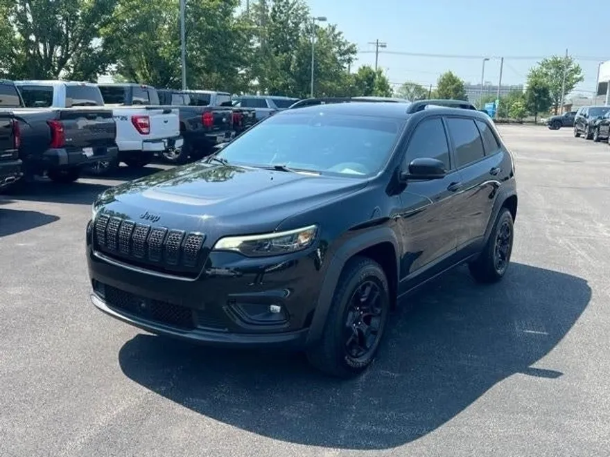 2022 Jeep Cherokee X photo 1