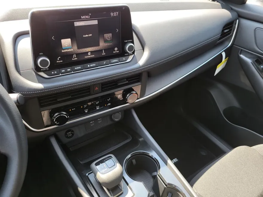 2026 Nissan Rogue S photo 1