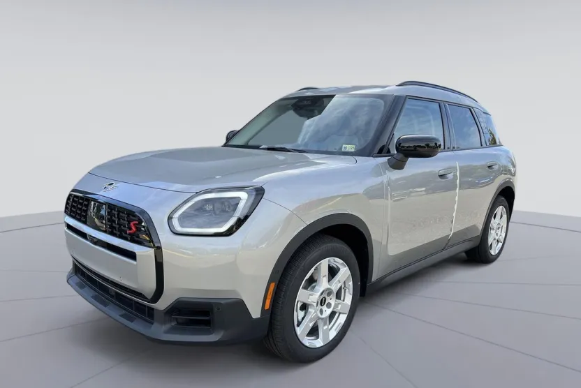 2025 Mini Countryman S ALL4 photo 1