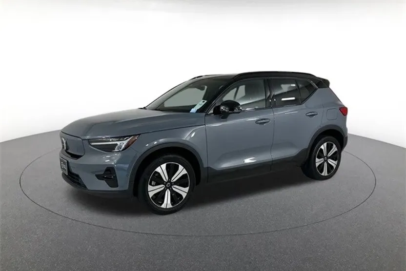 2023 Volvo XC40 Recharge Plus photo 1