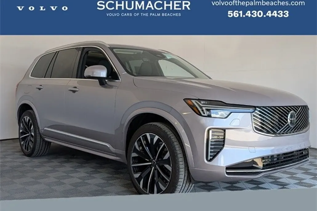 2026 Volvo XC90 B5 Core photo 1