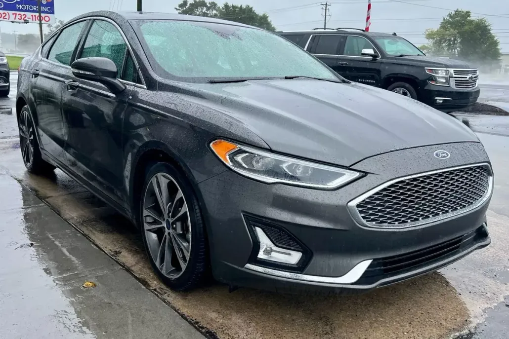 2020 Ford Fusion Titanium photo 1