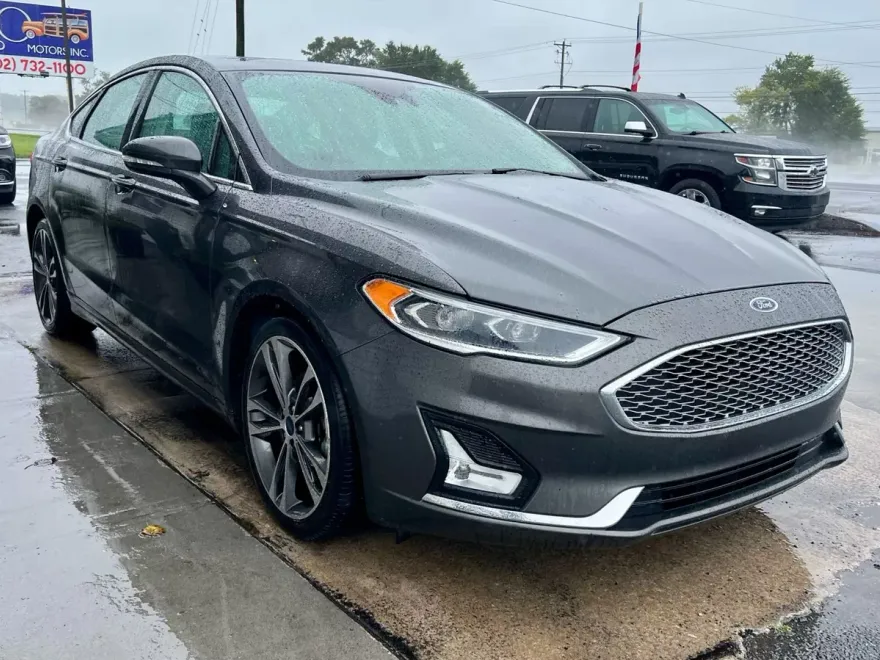 2020 Ford Fusion Titanium photo 1