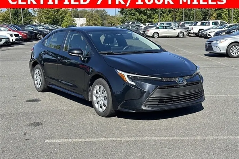 2024 Toyota Corolla Hybrid LE photo 1