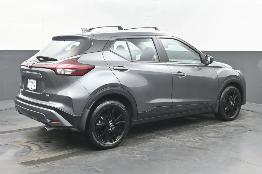 2024 Nissan Kicks SV photo 1